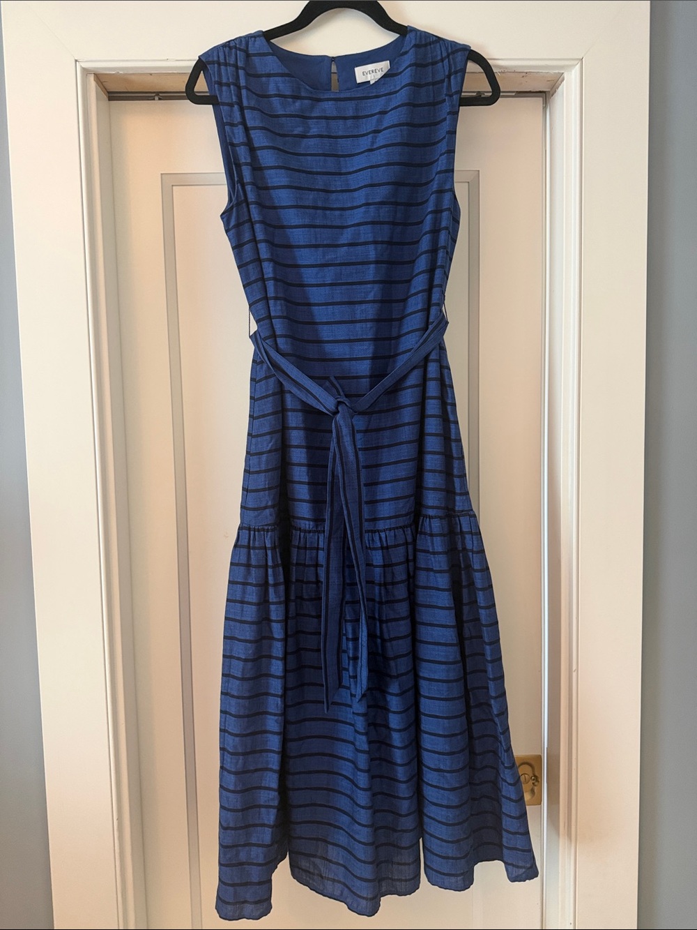 Evereve Blue and Black Striped Sleeveless Midi Dress